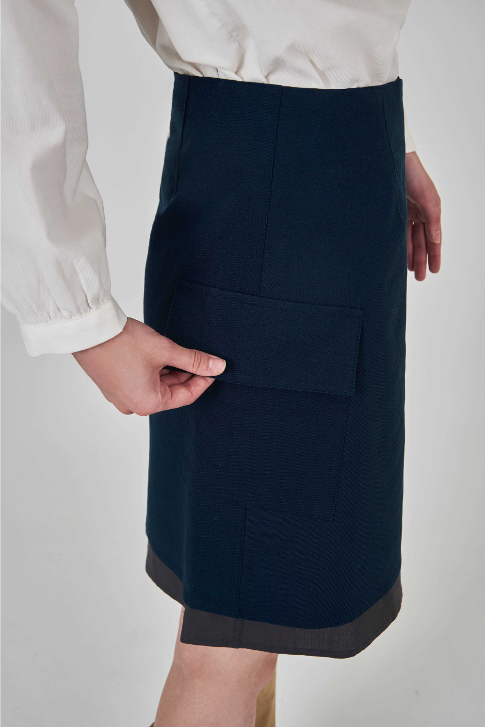 mini skirt detail image-S2L5