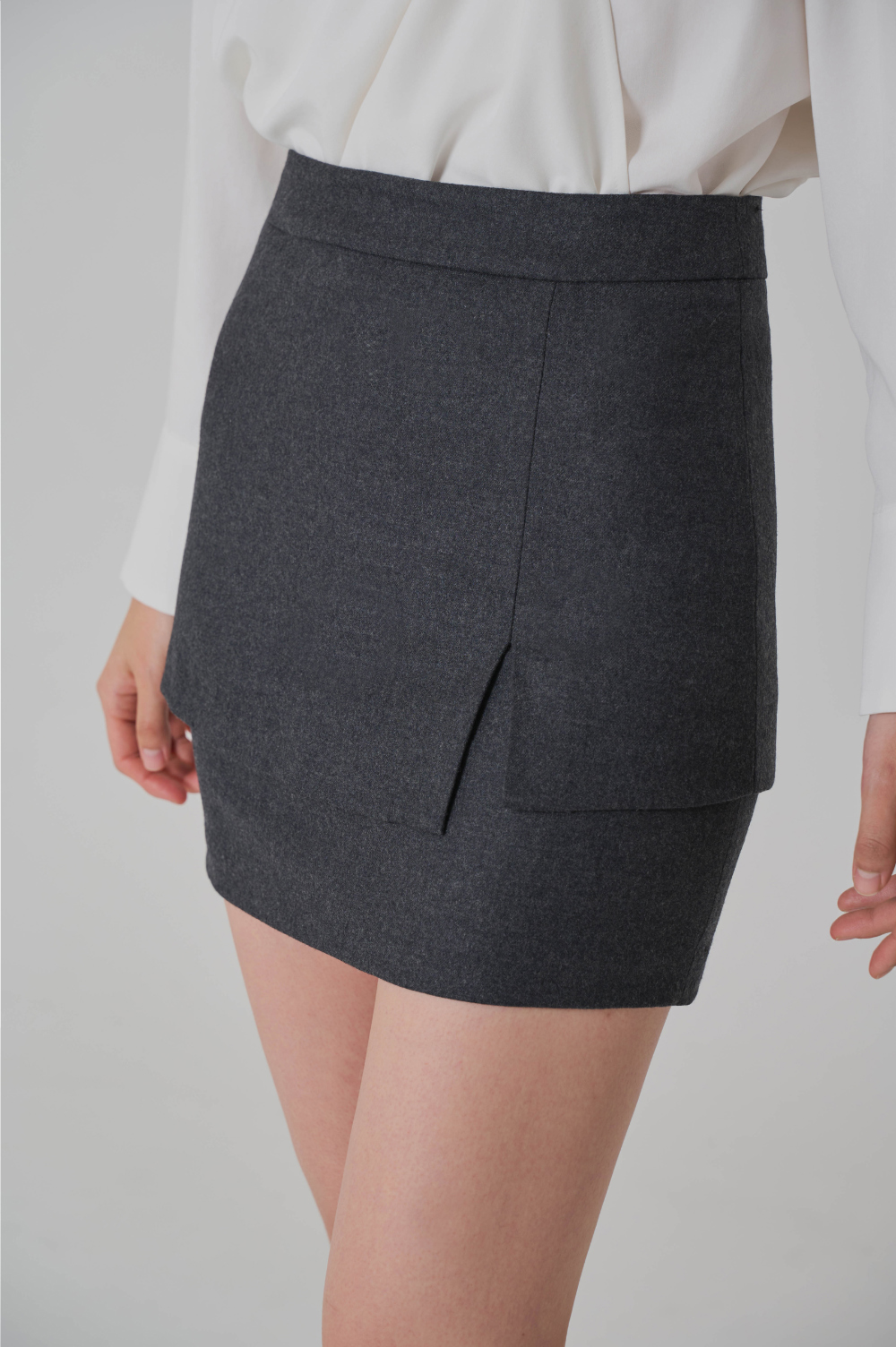 mini skirt detail image-S5L1