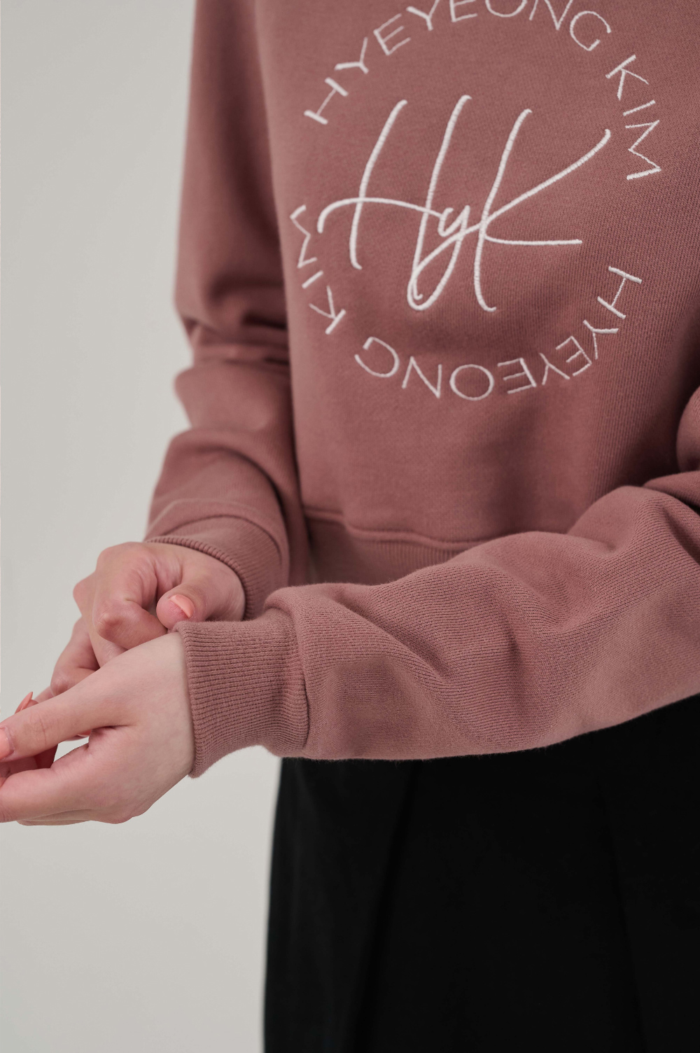 long sleeved tee detail image-S30L3
