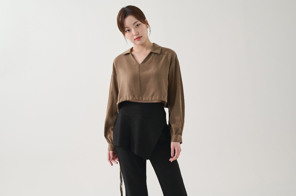 blouse model image-S22L1