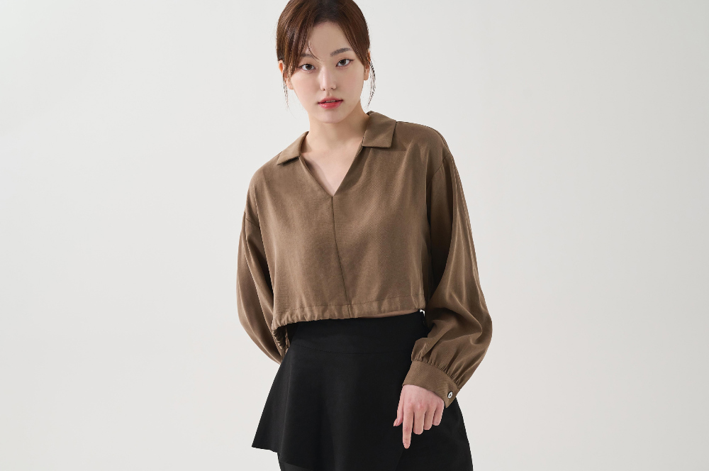 blouse model image-S20L1